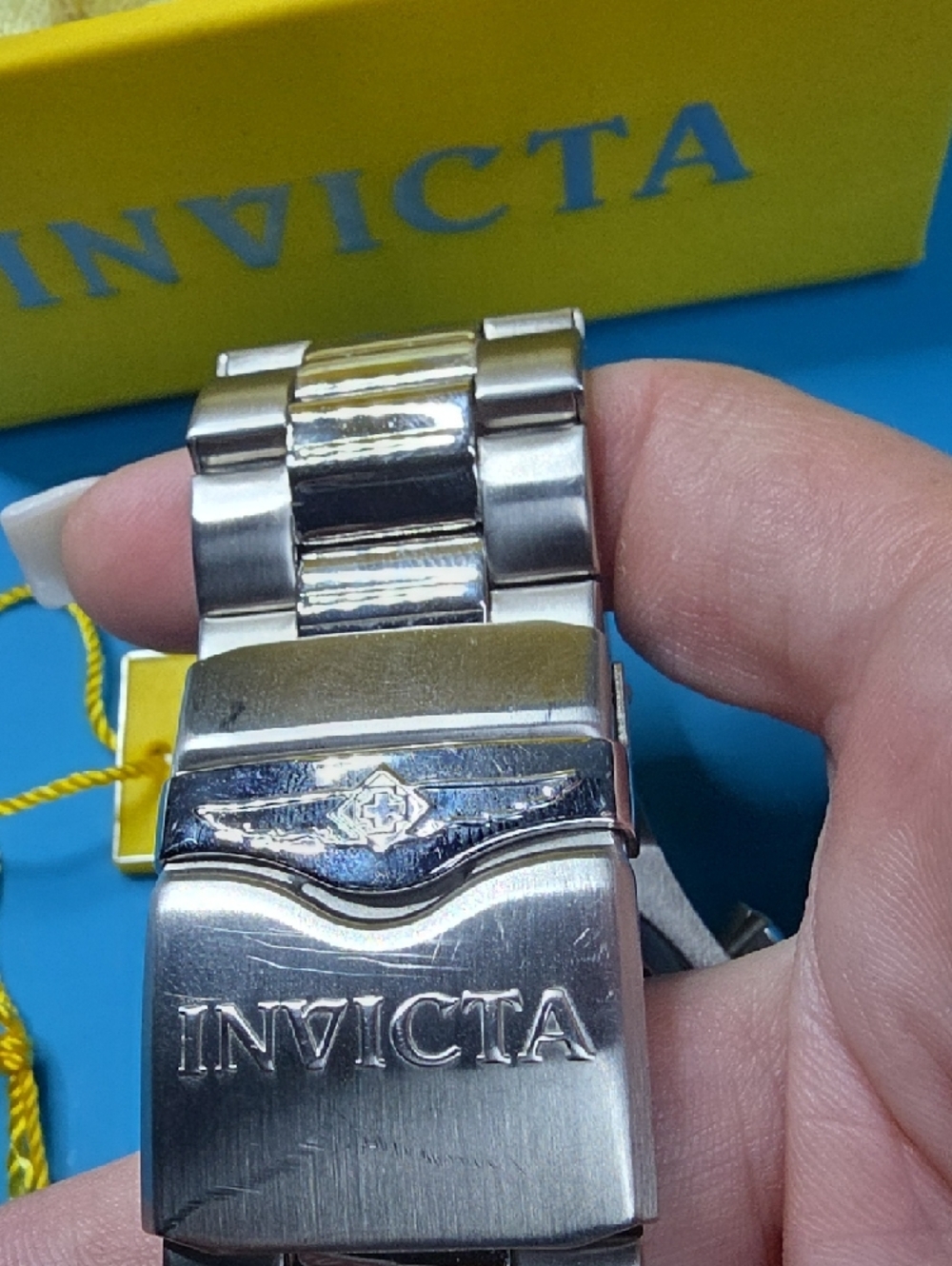 Invicta Pro Diver chronograph watch, specifically model 18907 - Picture 3 of 8
